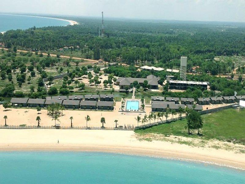 Resort Amethyst Passikudah