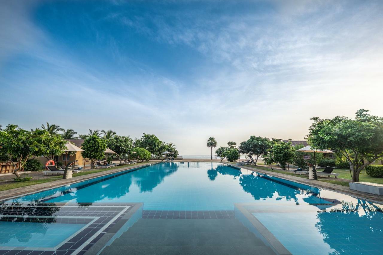 Resort Amethyst Passikudah